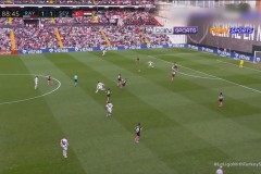 皇马2比0完胜西班牙人，领跑西甲联赛